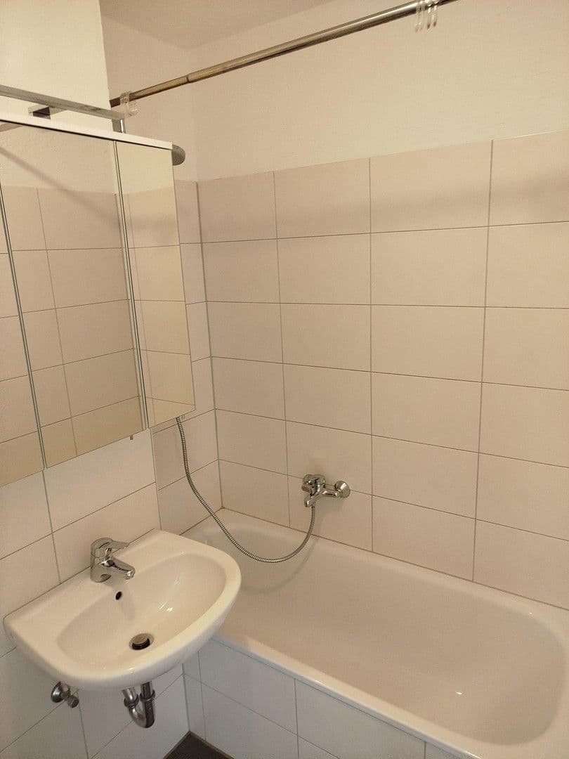 Pronájem bytu 1+1 40 m², Kassel, Hessen Pronájem bytu 1+1 40 m², Kassel, Hessen