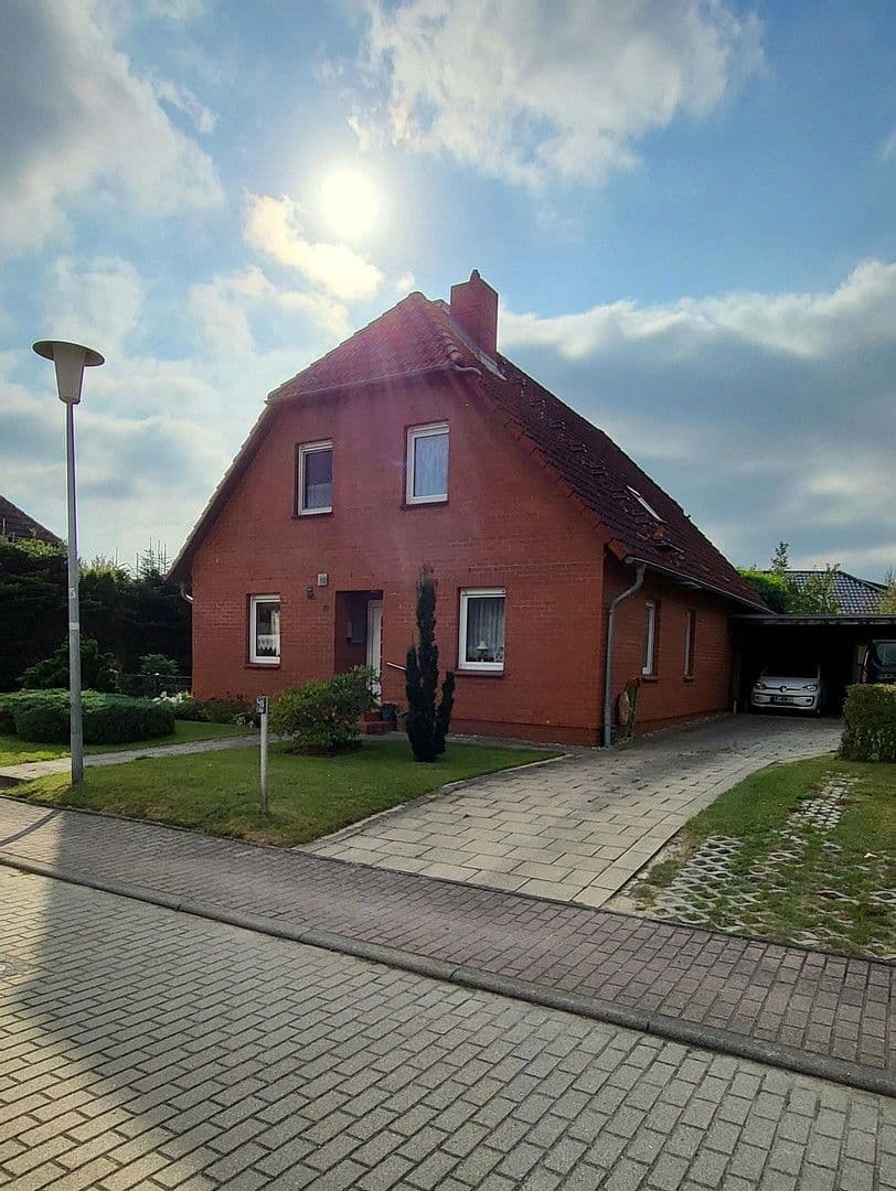 Prodej domu 152 m², pozemek 769 m², Jördenstorf, Mecklenburg-Vorpommern Prodej domu 152 m², pozemek 769 m², Jördenstorf, Mecklenburg-Vorpommern