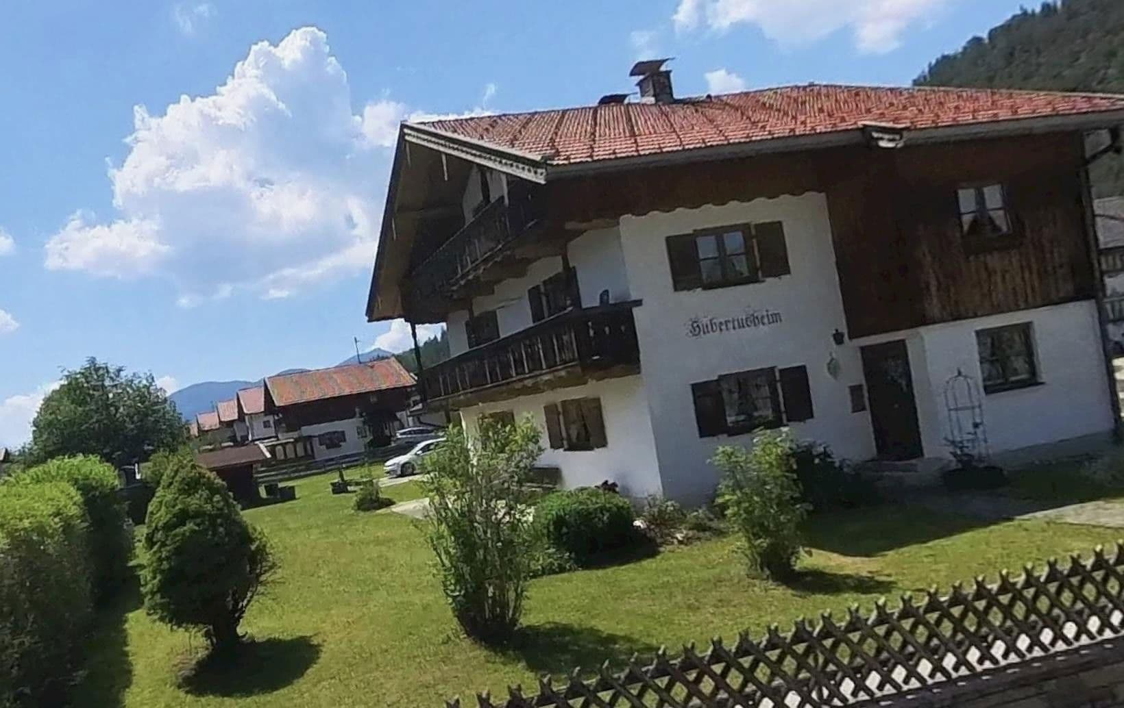 Pronájem domu 230 m², pozemek 1.000 m², Wallgau, Bavorsko Pronájem domu 230 m², pozemek 1.000 m², Wallgau, Bavorsko