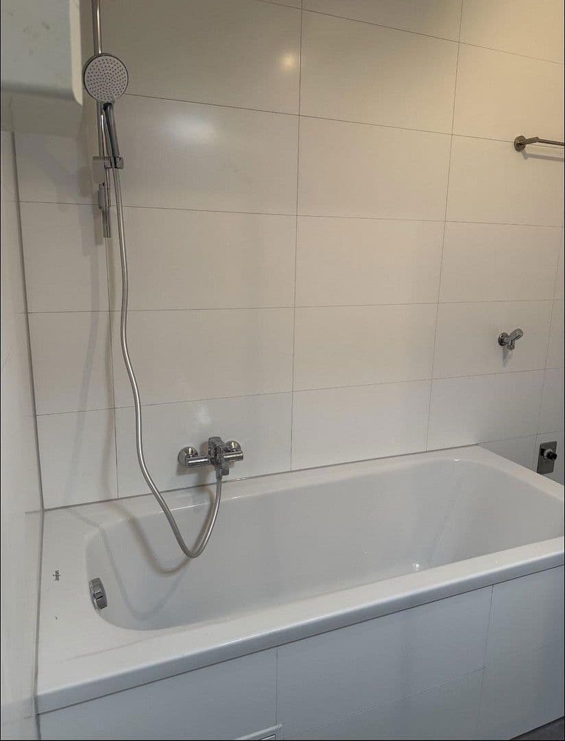 Pronájem bytu 13 m², Insterburgerstraße 39 a, Karlsruhe, Bádensko-Württembersko Pronájem bytu 13 m², Insterburgerstraße 39 a, Karlsruhe, Bádensko-Württembersko