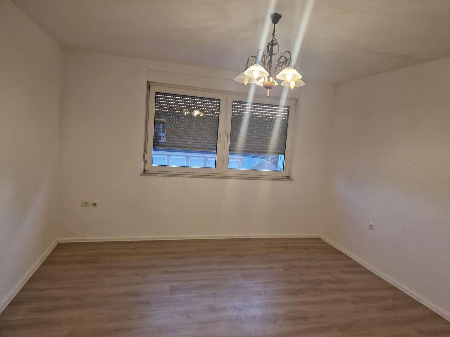 Pronájem bytu 1+1 40 m², Dankelsbachstraße 15, Pirmasens, Porýní-Falc Pronájem bytu 1+1 40 m², Dankelsbachstraße 15, Pirmasens, Porýní-Falc