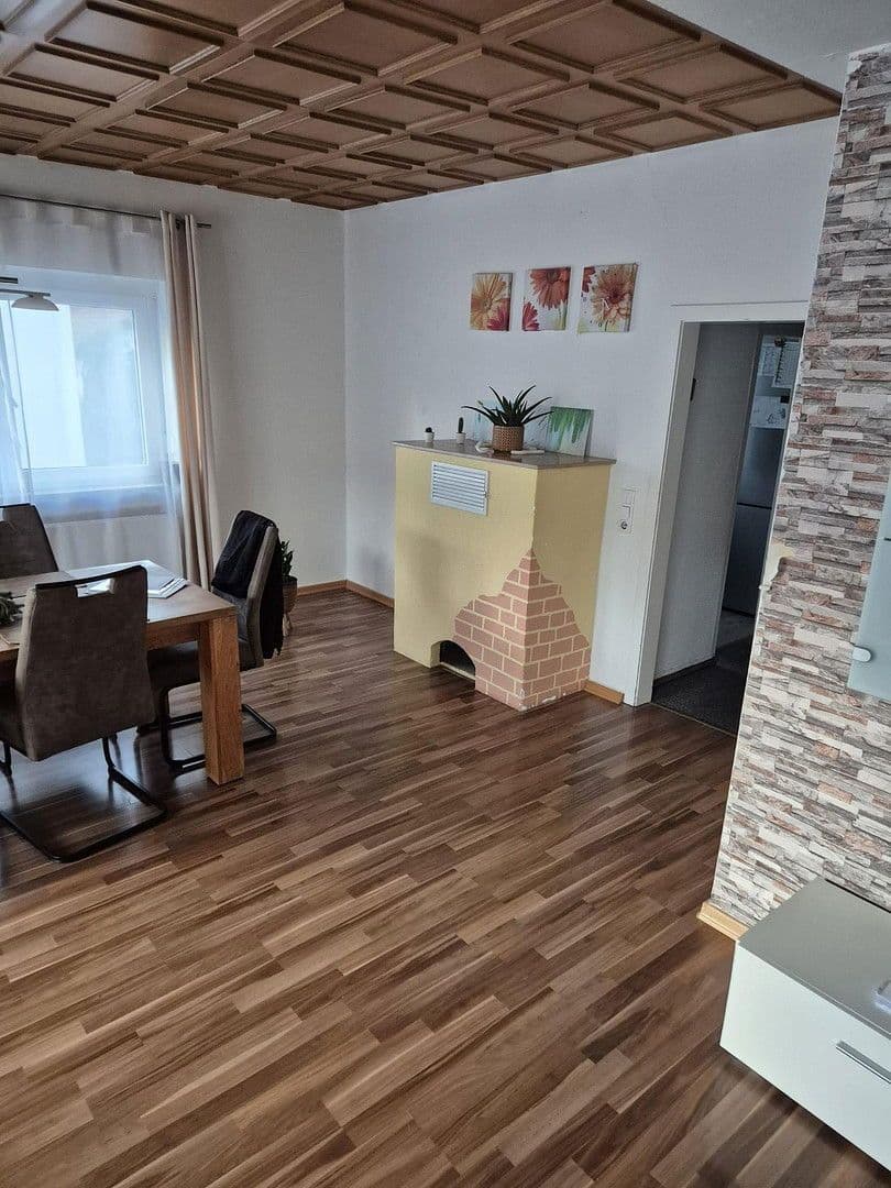 Pronájem bytu 4+1 102 m², Schwäbisch Gmünd, Bádensko-Württembersko Pronájem bytu 4+1 102 m², Schwäbisch Gmünd, Bádensko-Württembersko