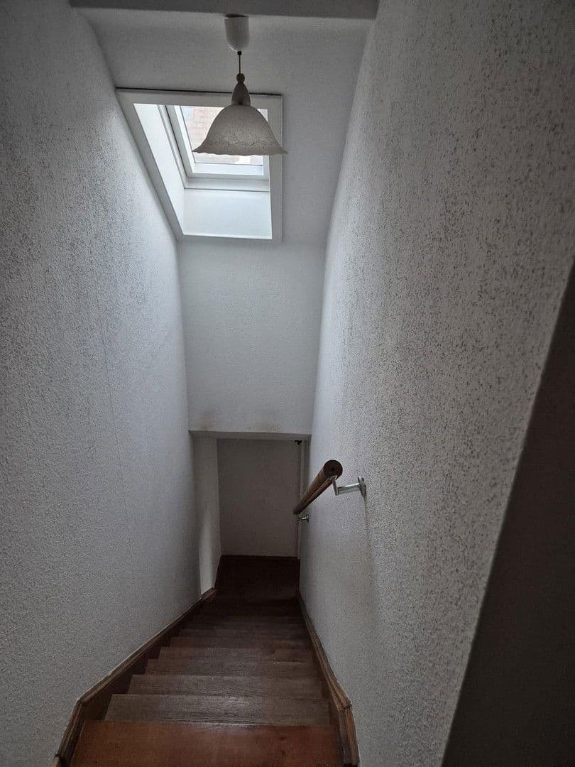 Pronájem bytu 4+1 102 m², Schwäbisch Gmünd, Bádensko-Württembersko Pronájem bytu 4+1 102 m², Schwäbisch Gmünd, Bádensko-Württembersko