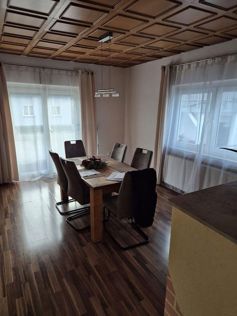 Pronájem bytu 4+1 102 m², Schwäbisch Gmünd, Bádensko-Württembersko Pronájem bytu 4+1 102 m², Schwäbisch Gmünd, Bádensko-Württembersko