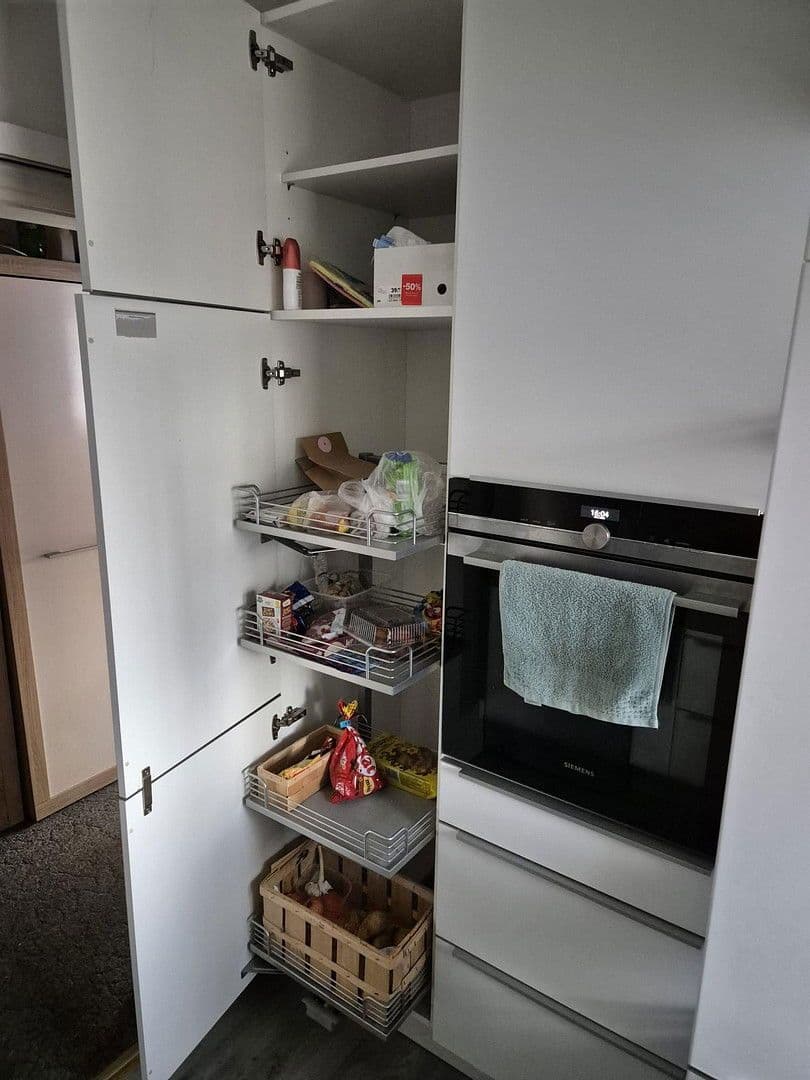 Pronájem bytu 4+1 102 m², Schwäbisch Gmünd, Bádensko-Württembersko Pronájem bytu 4+1 102 m², Schwäbisch Gmünd, Bádensko-Württembersko