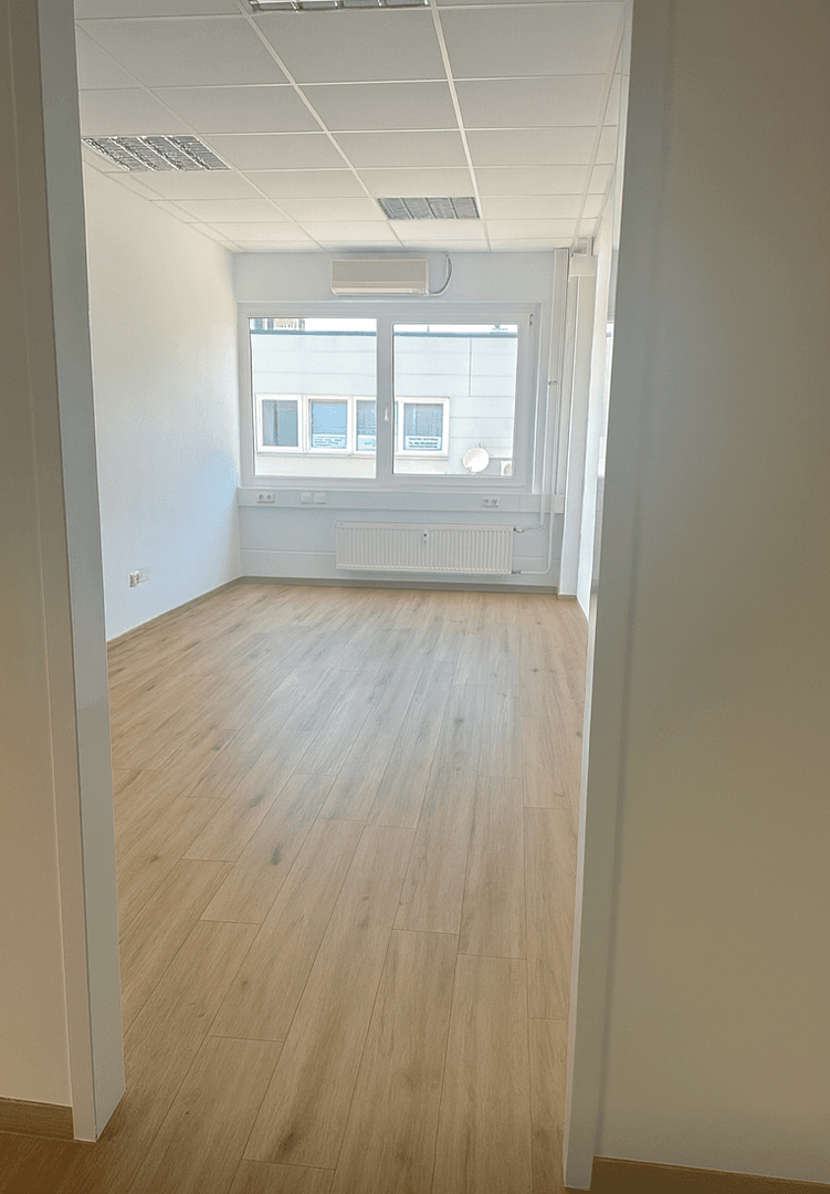 Pronájem kanceláře 270 m², Affingerstr. 12-14, Augsburg, Bavorsko Pronájem kanceláře 270 m², Affingerstr. 12-14, Augsburg, Bavorsko