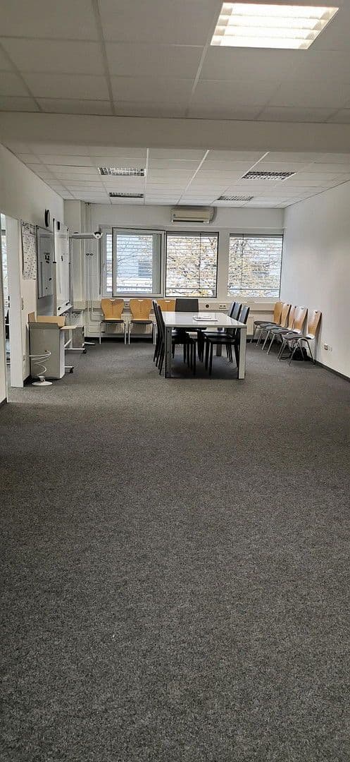 Pronájem kanceláře 270 m², Affingerstr. 12-14, Augsburg, Bavorsko Pronájem kanceláře 270 m², Affingerstr. 12-14, Augsburg, Bavorsko