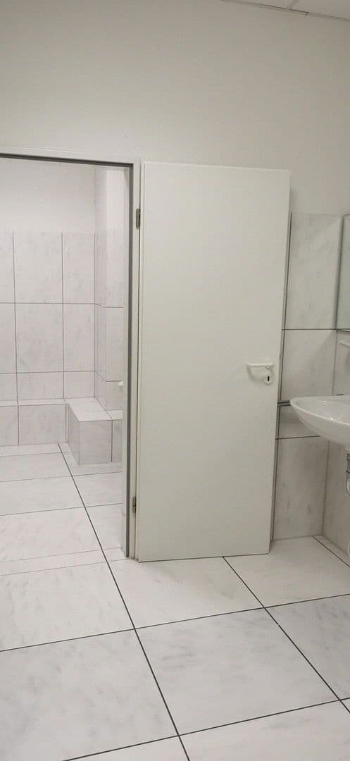 Pronájem kanceláře 270 m², Affingerstr. 12-14, Augsburg, Bavorsko Pronájem kanceláře 270 m², Affingerstr. 12-14, Augsburg, Bavorsko