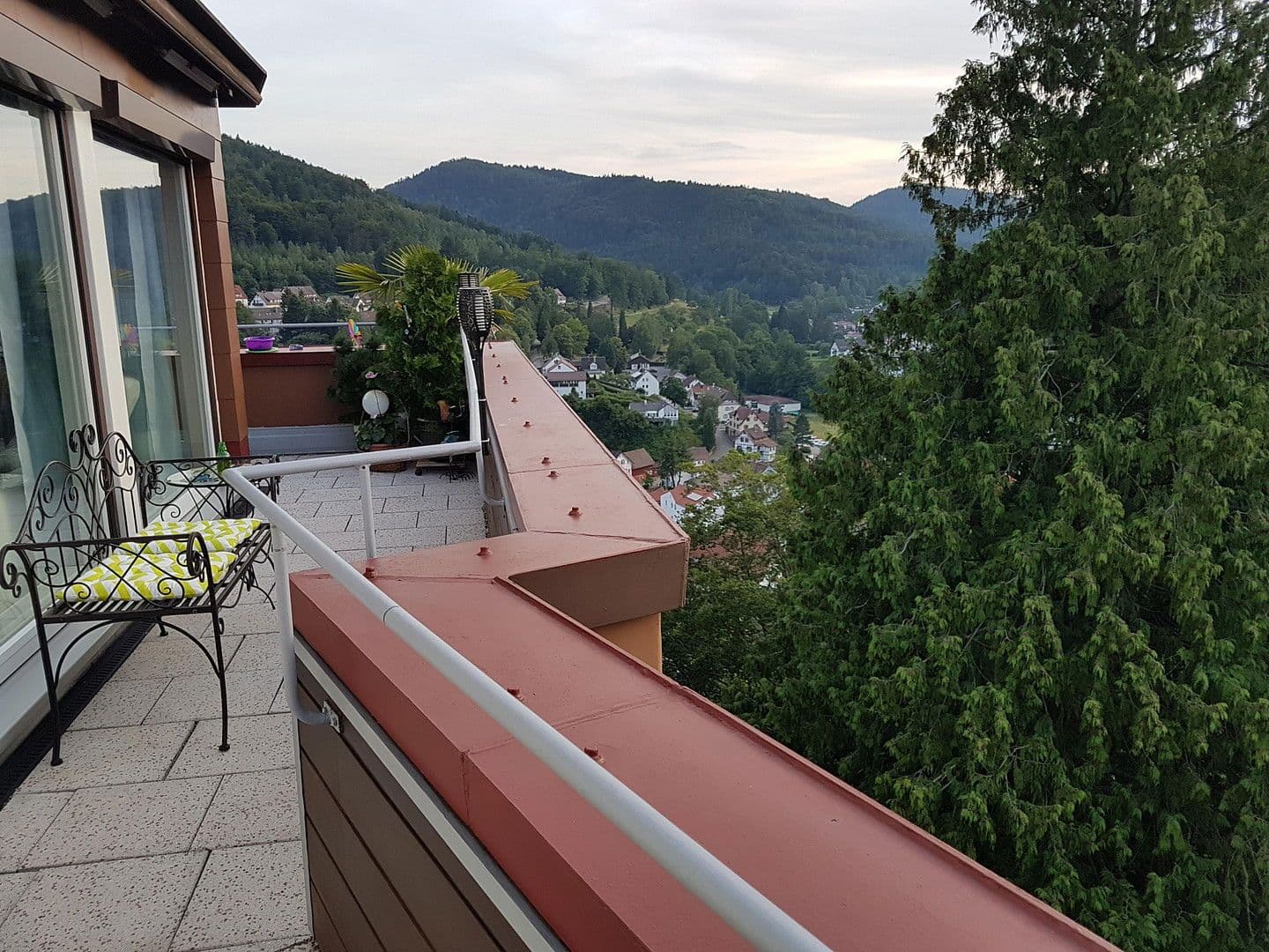 Prodej bytu 3+kk 120 m², Oswald-Zobel-Straße 11, Bad Herrenalb, Bádensko-Württembersko Prodej bytu 3+kk 120 m², Oswald-Zobel-Straße 11, Bad Herrenalb, Bádensko-Württembersko