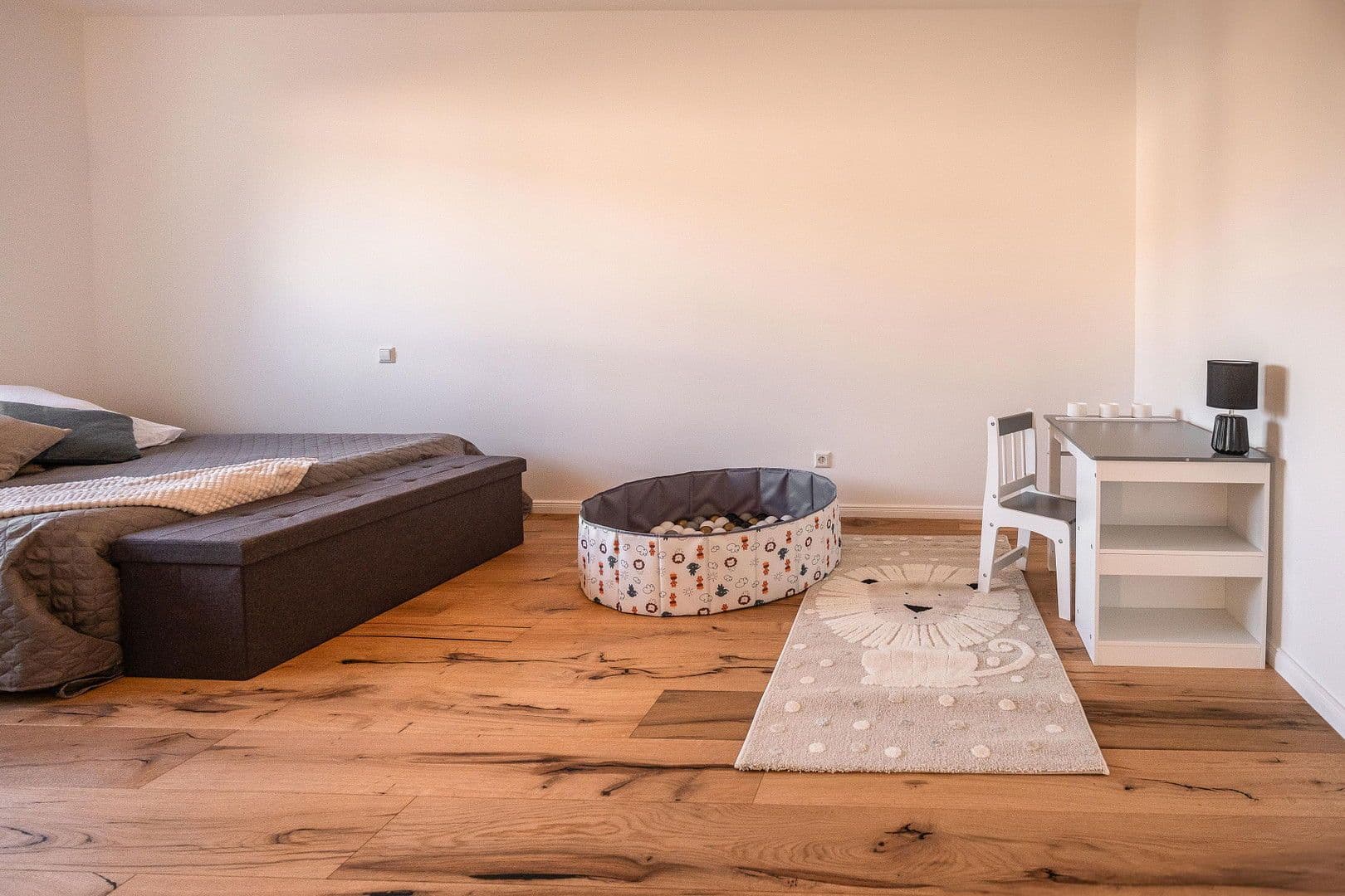 Prodej domu 133 m², pozemek 190 m², Kiefernweg 35, Stuhr, Dolní Sasko Prodej domu 133 m², pozemek 190 m², Kiefernweg 35, Stuhr, Dolní Sasko