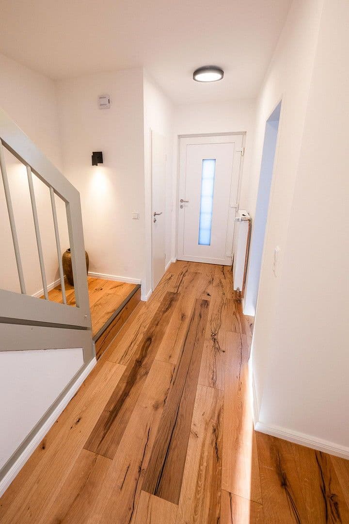 Prodej domu 133 m², pozemek 190 m², Kiefernweg 35, Stuhr, Dolní Sasko Prodej domu 133 m², pozemek 190 m², Kiefernweg 35, Stuhr, Dolní Sasko