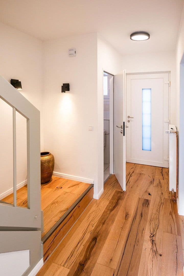 Prodej domu 133 m², pozemek 190 m², Kiefernweg 35, Stuhr, Dolní Sasko Prodej domu 133 m², pozemek 190 m², Kiefernweg 35, Stuhr, Dolní Sasko