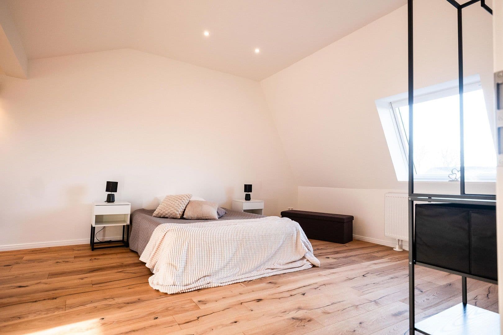 Prodej domu 133 m², pozemek 190 m², Kiefernweg 35, Stuhr, Dolní Sasko Prodej domu 133 m², pozemek 190 m², Kiefernweg 35, Stuhr, Dolní Sasko