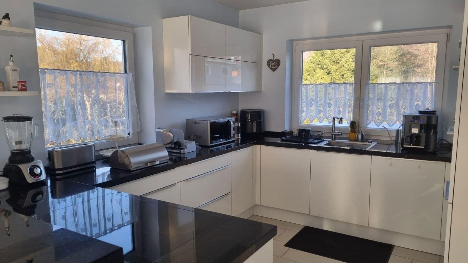 Prodej domu 178 m², pozemek 1.123 m², Hirzenhain, Hessen Prodej domu 178 m², pozemek 1.123 m², Hirzenhain, Hessen