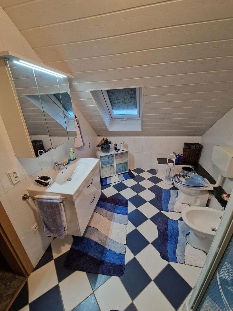 Prodej domu 133 m², pozemek 399 m², Nörvenich, Severní Porýní-Vestfálsko Prodej domu 133 m², pozemek 399 m², Nörvenich, Severní Porýní-Vestfálsko