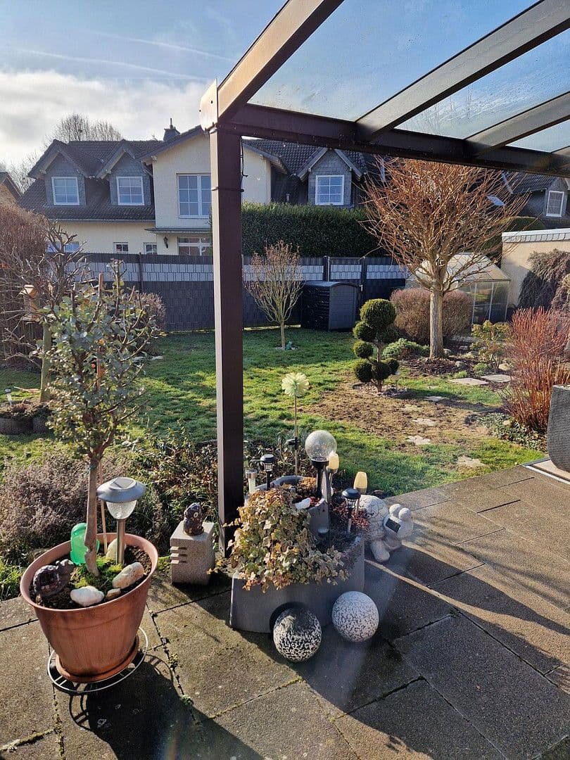 Prodej domu 133 m², pozemek 399 m², Nörvenich, Severní Porýní-Vestfálsko Prodej domu 133 m², pozemek 399 m², Nörvenich, Severní Porýní-Vestfálsko