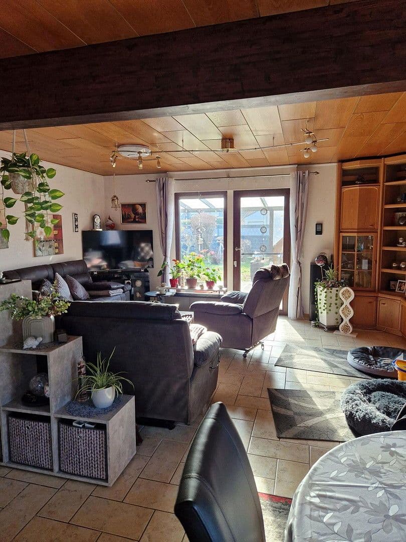 Prodej domu 133 m², pozemek 399 m², Nörvenich, Severní Porýní-Vestfálsko Prodej domu 133 m², pozemek 399 m², Nörvenich, Severní Porýní-Vestfálsko