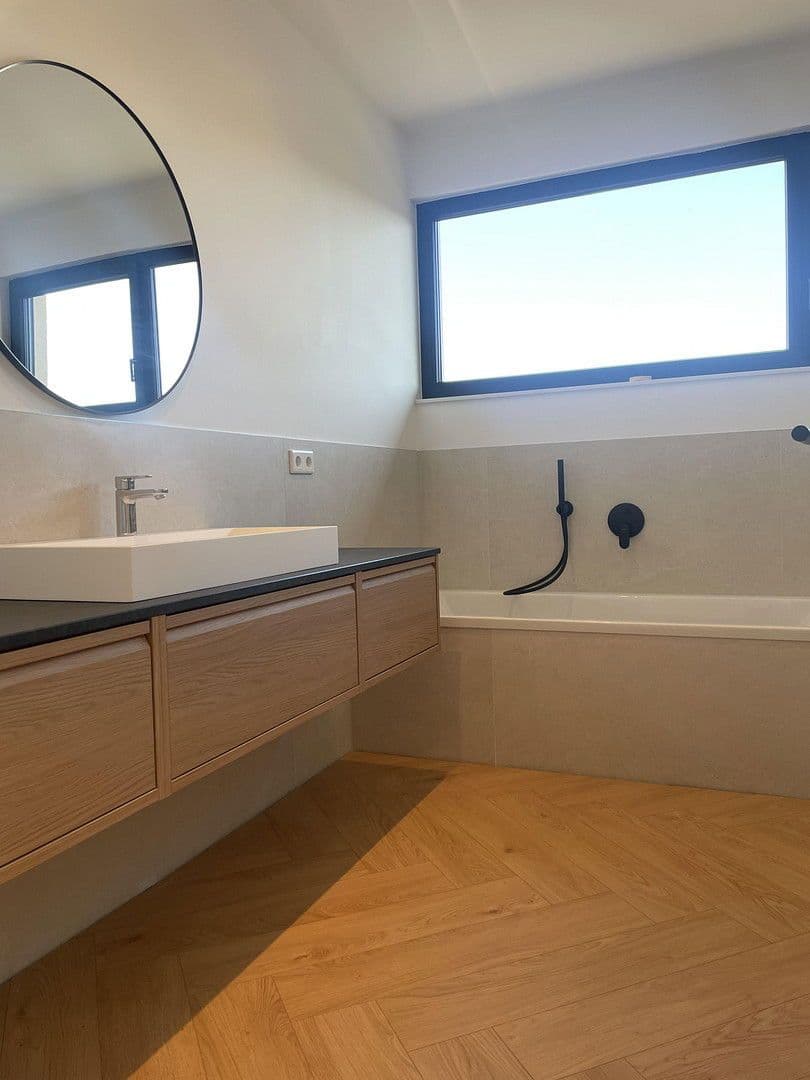 Prodej domu 160 m², pozemek 430 m², Bussardstraße 15a, Minden, Severní Porýní-Vestfálsko Prodej domu 160 m², pozemek 430 m², Bussardstraße 15a, Minden, Severní Porýní-Vestfálsko