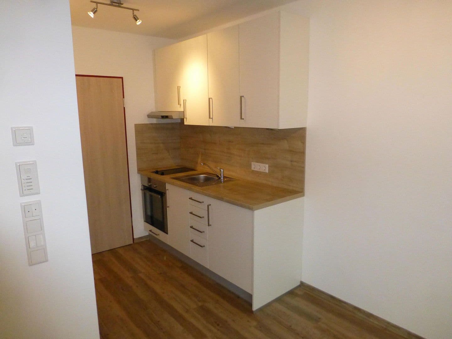 Pronájem bytu 1+1 24 m², Ingolstadt, Bavorsko Pronájem bytu 1+1 24 m², Ingolstadt, Bavorsko