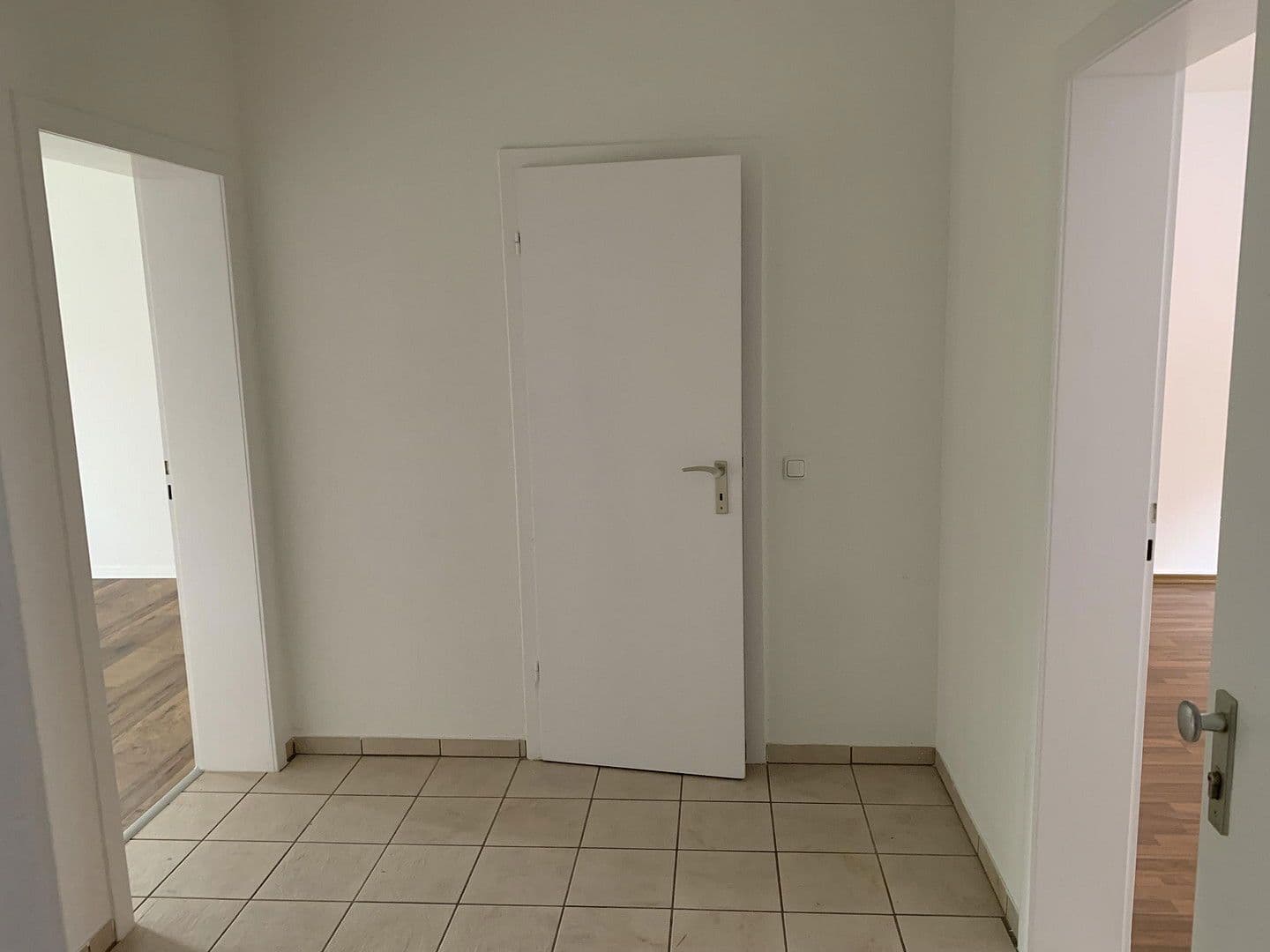 Pronájem bytu 2+kk 61 m², Schlangenwallstraße 5, Gelsenkirchen, Severní Porýní-Vestfálsko Pronájem bytu 2+kk 61 m², Schlangenwallstraße 5, Gelsenkirchen, Severní Porýní-Vestfálsko