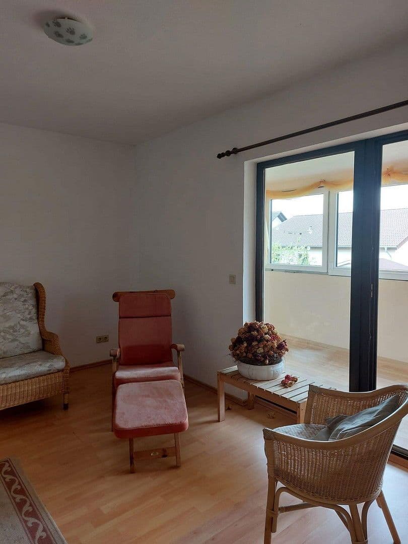 Pronájem bytu 3+1 68 m², Stöckenweg 5A, Rosdorf, Dolní Sasko Pronájem bytu 3+1 68 m², Stöckenweg 5A, Rosdorf, Dolní Sasko