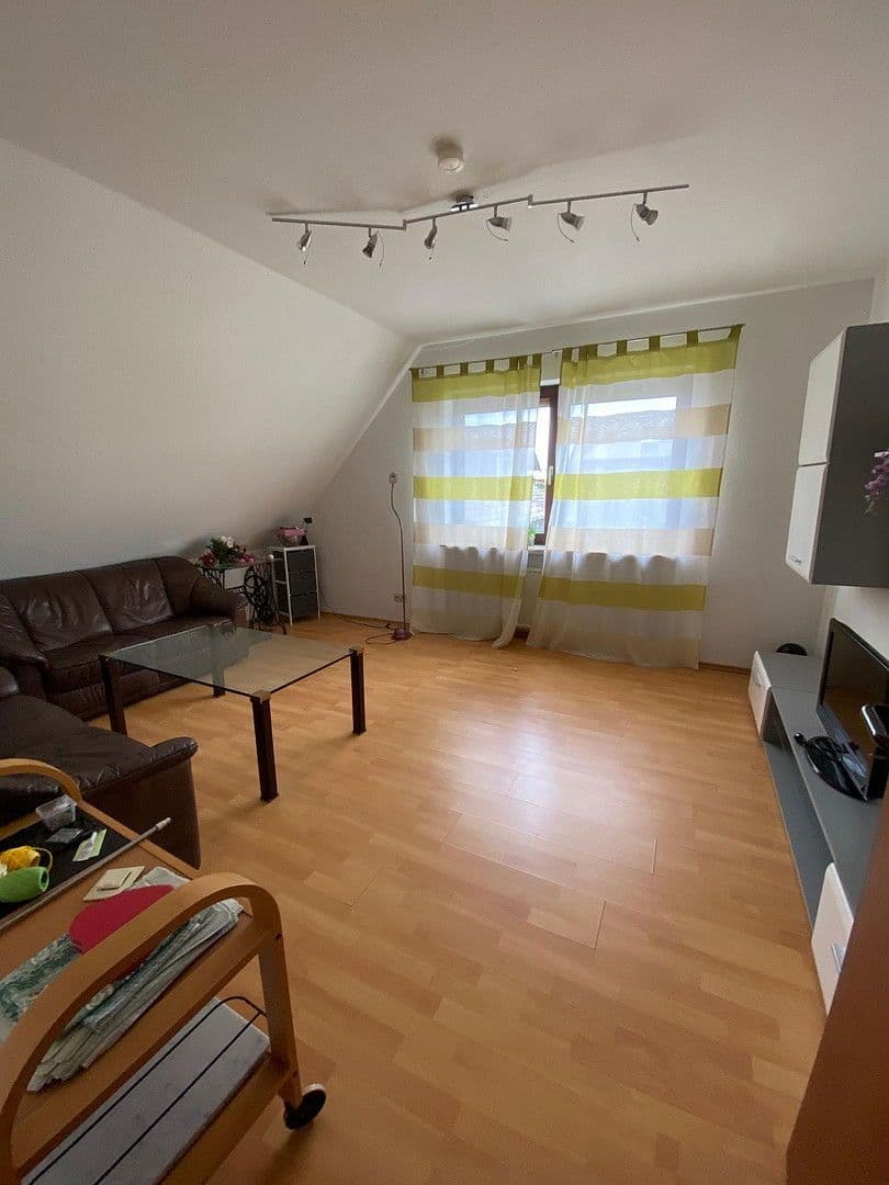 Pronájem bytu 3+1 68 m², Stöckenweg 5A, Rosdorf, Dolní Sasko Pronájem bytu 3+1 68 m², Stöckenweg 5A, Rosdorf, Dolní Sasko