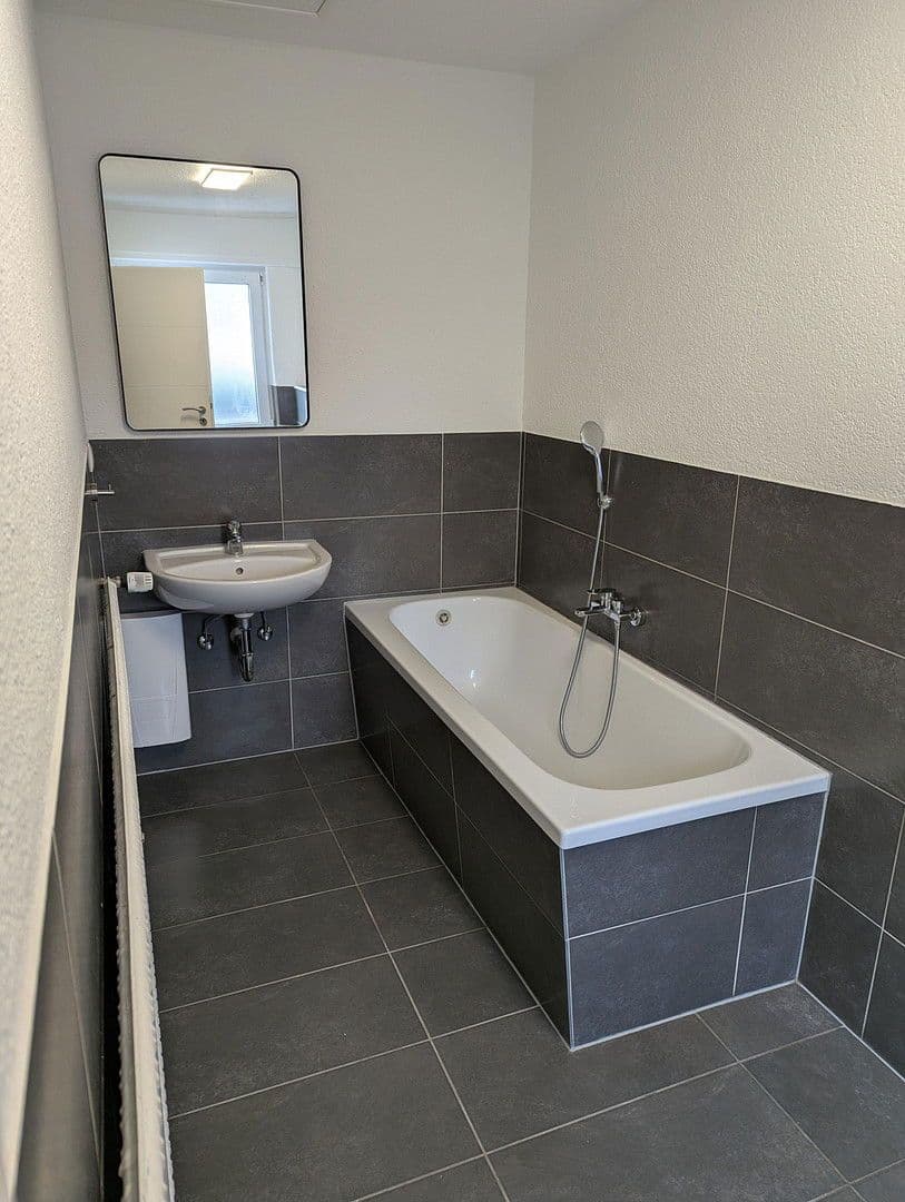 Pronájem bytu 3+1 46 m², Kamp-Bornhofen, Porýní-Falc Pronájem bytu 3+1 46 m², Kamp-Bornhofen, Porýní-Falc