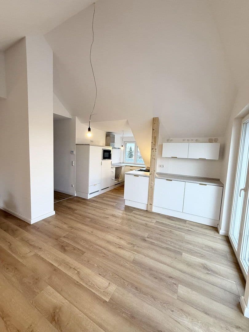 Pronájem bytu 3+1 90 m², Berlin, Berlín Pronájem bytu 3+1 90 m², Berlin, Berlín