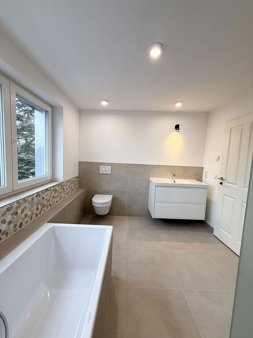 Pronájem bytu 3+1 90 m², Berlin, Berlín Pronájem bytu 3+1 90 m², Berlin, Berlín