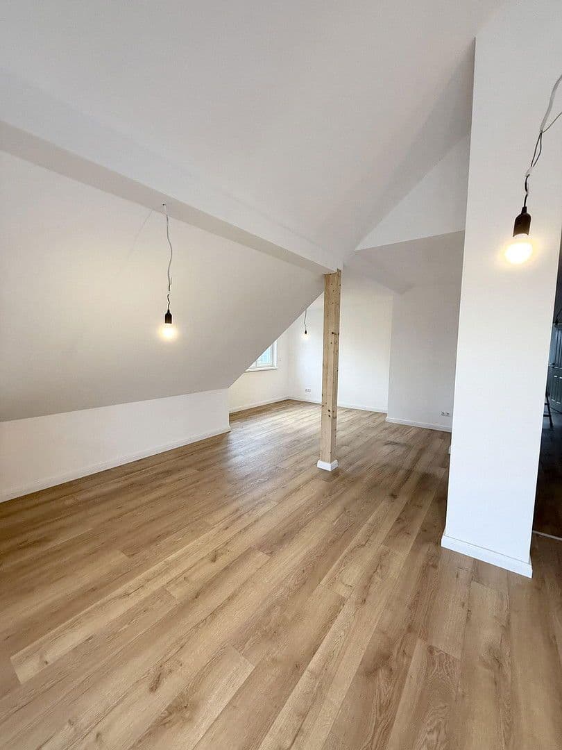Pronájem bytu 3+1 90 m², Berlin, Berlín Pronájem bytu 3+1 90 m², Berlin, Berlín