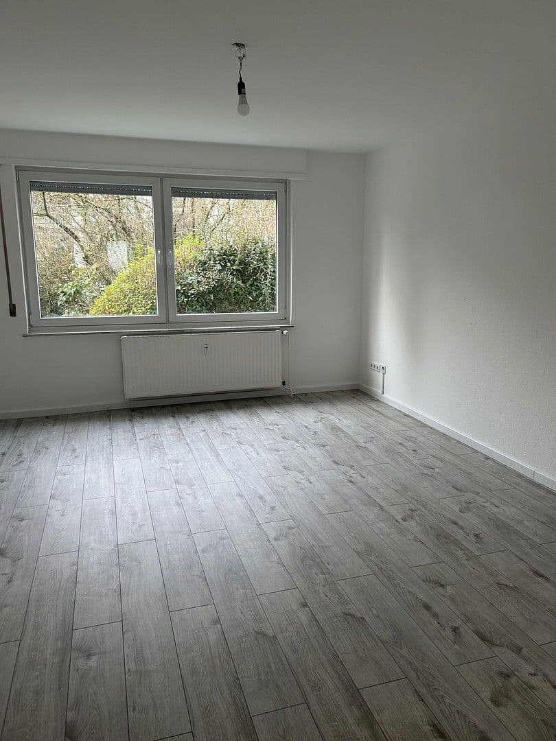 Pronájem bytu 3+1 68 m², Curieweg 12, Düsseldorf, Severní Porýní-Vestfálsko Pronájem bytu 3+1 68 m², Curieweg 12, Düsseldorf, Severní Porýní-Vestfálsko