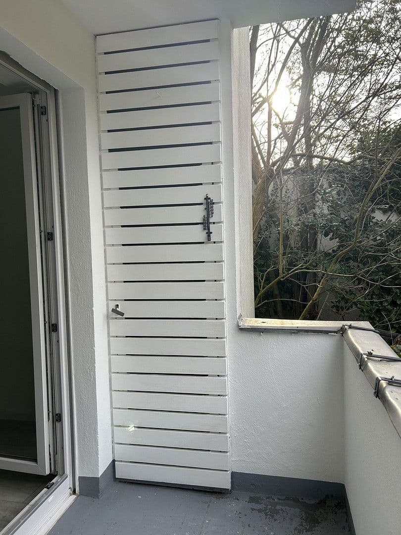 Pronájem bytu 3+1 68 m², Curieweg 12, Düsseldorf, Severní Porýní-Vestfálsko Pronájem bytu 3+1 68 m², Curieweg 12, Düsseldorf, Severní Porýní-Vestfálsko