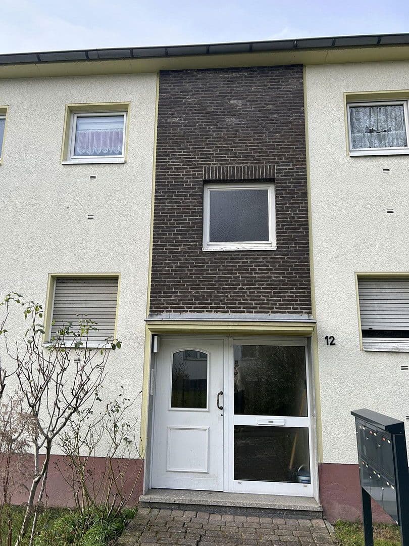 Pronájem bytu 3+1 68 m², Curieweg 12, Düsseldorf, Severní Porýní-Vestfálsko Pronájem bytu 3+1 68 m², Curieweg 12, Düsseldorf, Severní Porýní-Vestfálsko