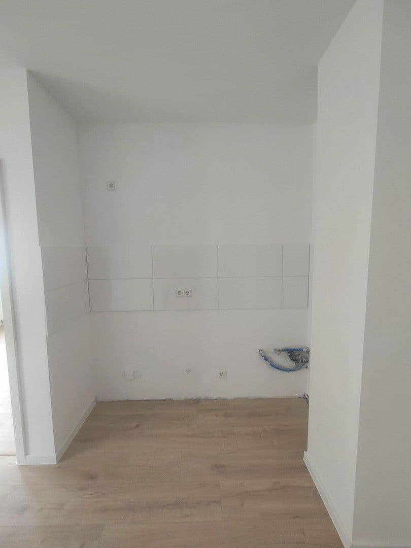 Pronájem bytu 2+1 45 m², Flensburger Str. 50, Wuppertal, Severní Porýní-Vestfálsko Pronájem bytu 2+1 45 m², Flensburger Str. 50, Wuppertal, Severní Porýní-Vestfálsko