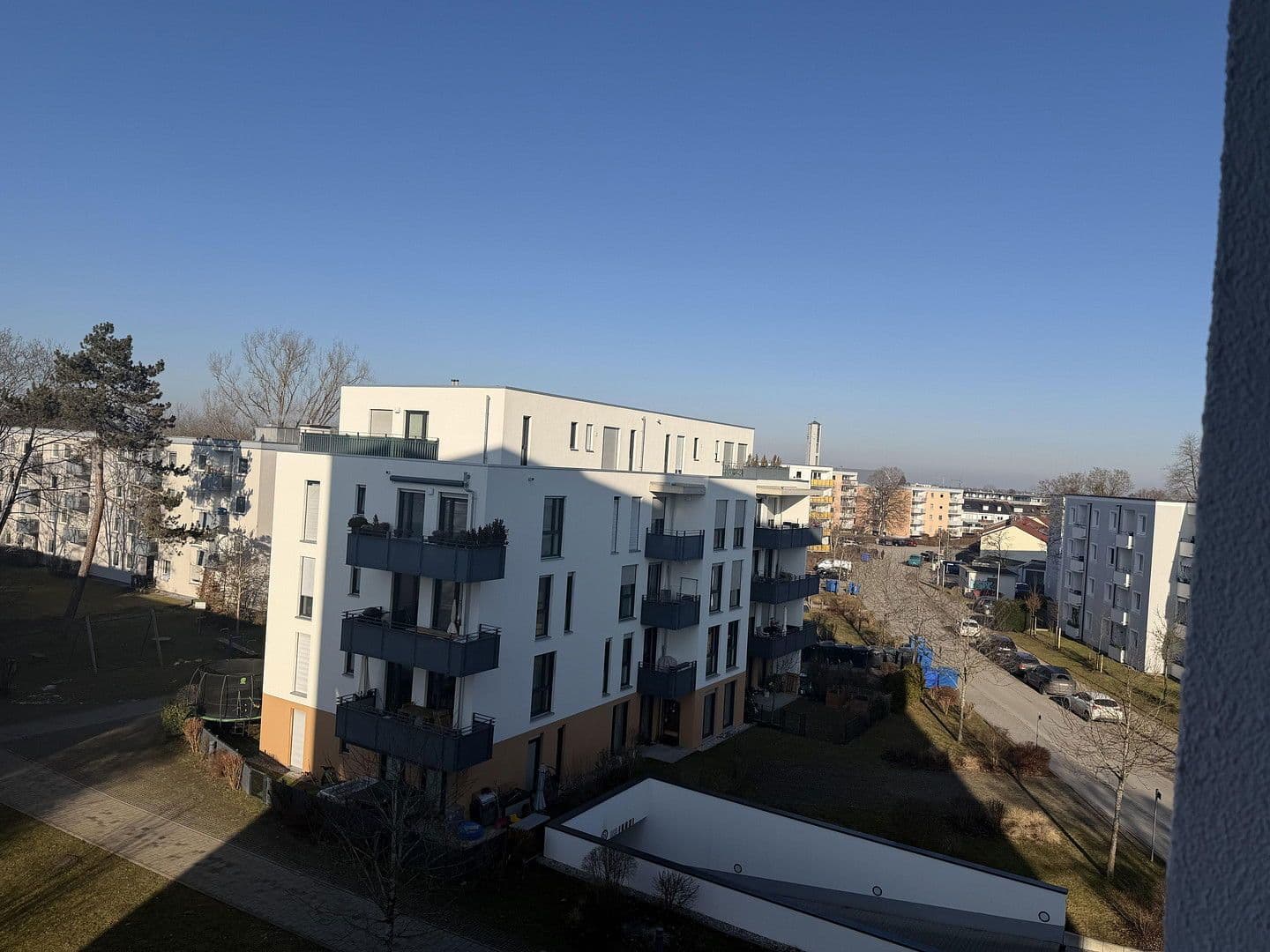 Pronájem bytu 2+1 52 m², Ettenhoferstr. 28, Fürstenfeldbruck, Bavorsko Pronájem bytu 2+1 52 m², Ettenhoferstr. 28, Fürstenfeldbruck, Bavorsko