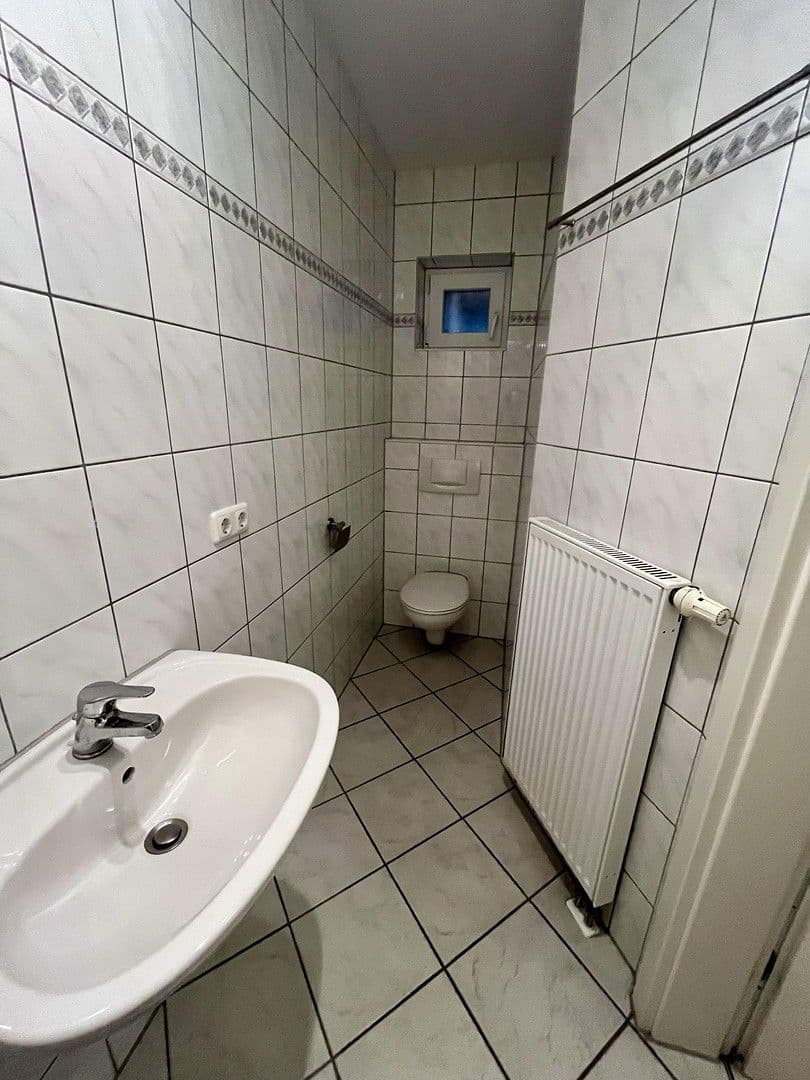 Pronájem domu 146 m², pozemek 209 m², Niedernhausen, Hessen Pronájem domu 146 m², pozemek 209 m², Niedernhausen, Hessen