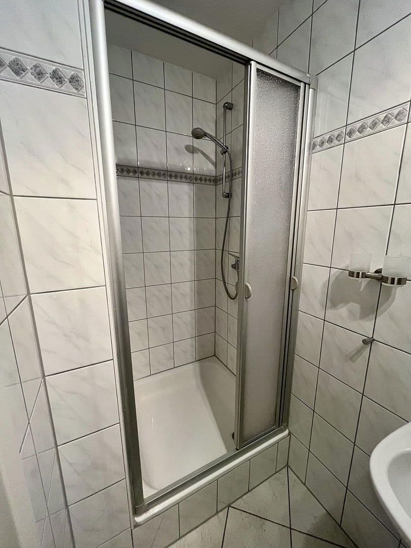 Pronájem domu 146 m², pozemek 209 m², Niedernhausen, Hessen Pronájem domu 146 m², pozemek 209 m², Niedernhausen, Hessen