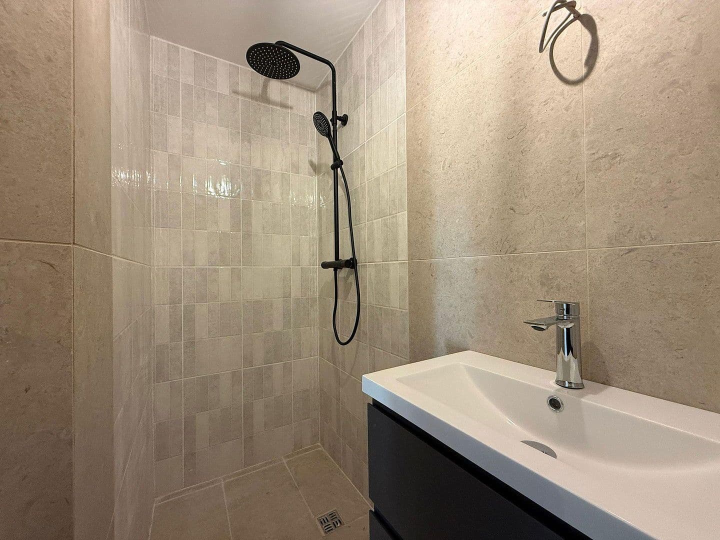 Prodej bytu 3+1 58 m², Einbecker Straße 20, Bremen, Bremen Prodej bytu 3+1 58 m², Einbecker Straße 20, Bremen, Bremen