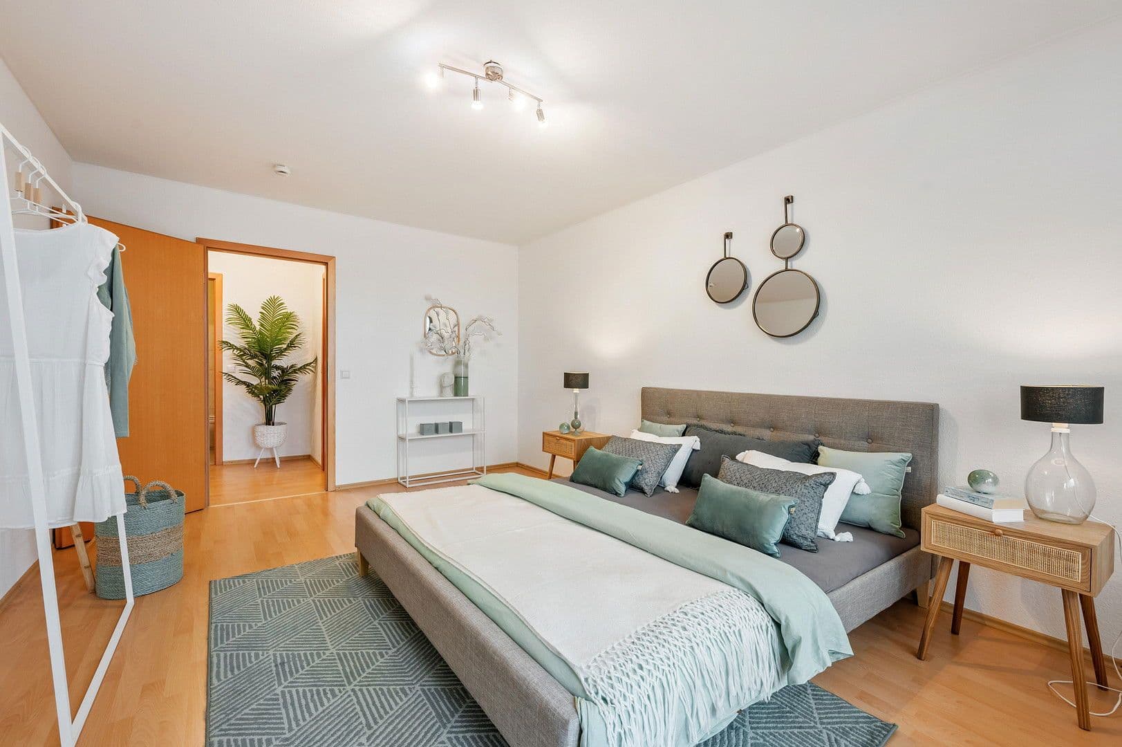 Prodej bytu 4+1 122 m², Rembrandtstraße 7, Nürtingen, Bádensko-Württembersko Prodej bytu 4+1 122 m², Rembrandtstraße 7, Nürtingen, Bádensko-Württembersko