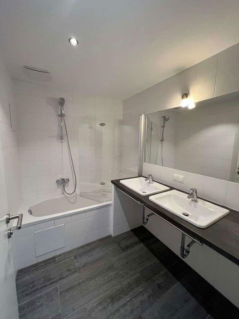 Pronájem bytu 4+1 83 m², Wien, Wien Pronájem bytu 4+1 83 m², Wien, Wien