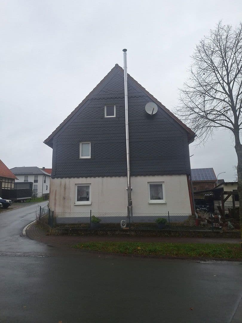 Prodej domu 304 m², pozemek 1.376 m², Lichtenfels, Hessen Prodej domu 304 m², pozemek 1.376 m², Lichtenfels, Hessen