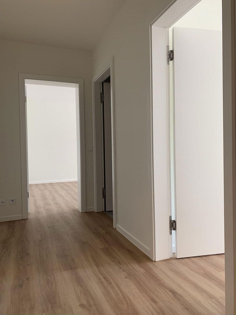 Pronájem bytu 2+1 67 m², Graswanger Str. 17, München, Bavorsko Pronájem bytu 2+1 67 m², Graswanger Str. 17, München, Bavorsko