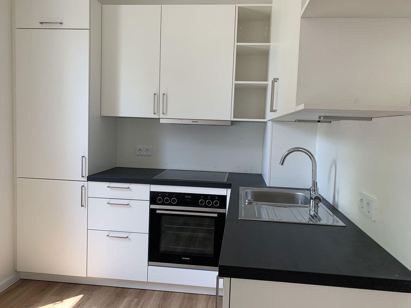 Pronájem bytu 2+1 67 m², Graswanger Str. 17, München, Bavorsko Pronájem bytu 2+1 67 m², Graswanger Str. 17, München, Bavorsko