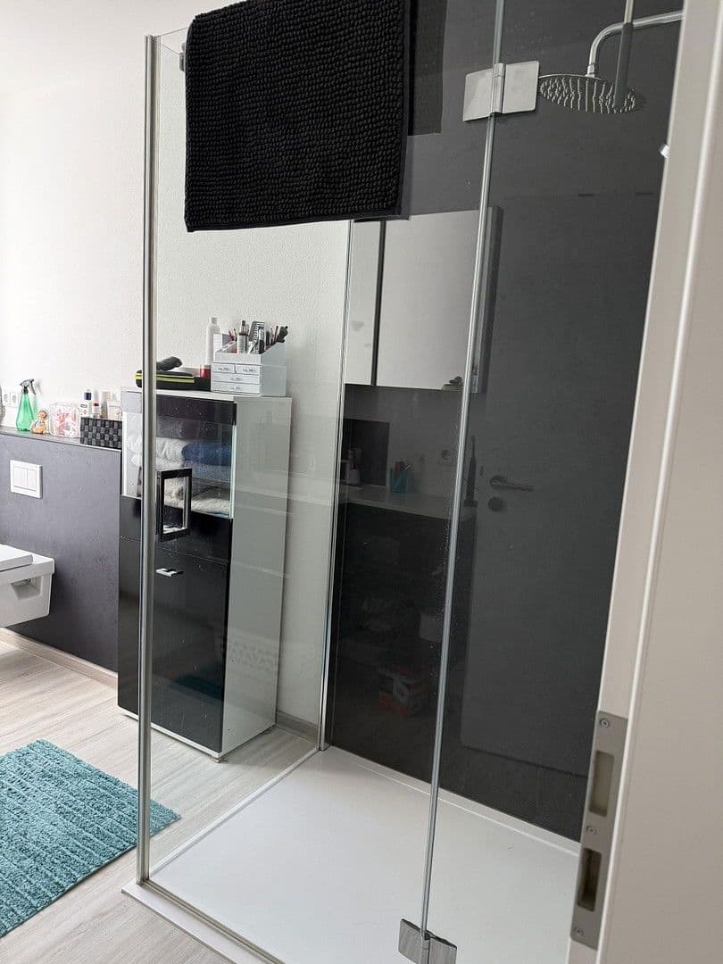 Pronájem domu 130 m², pozemek 813 m², Steinbergstr. 1, Heringen (Werra), Hessen Pronájem domu 130 m², pozemek 813 m², Steinbergstr. 1, Heringen (Werra), Hessen