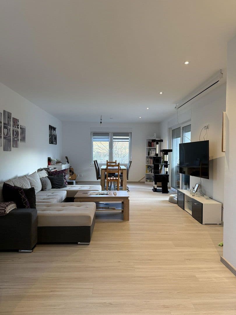 Pronájem domu 130 m², pozemek 813 m², Steinbergstr. 1, Heringen (Werra), Hessen Pronájem domu 130 m², pozemek 813 m², Steinbergstr. 1, Heringen (Werra), Hessen