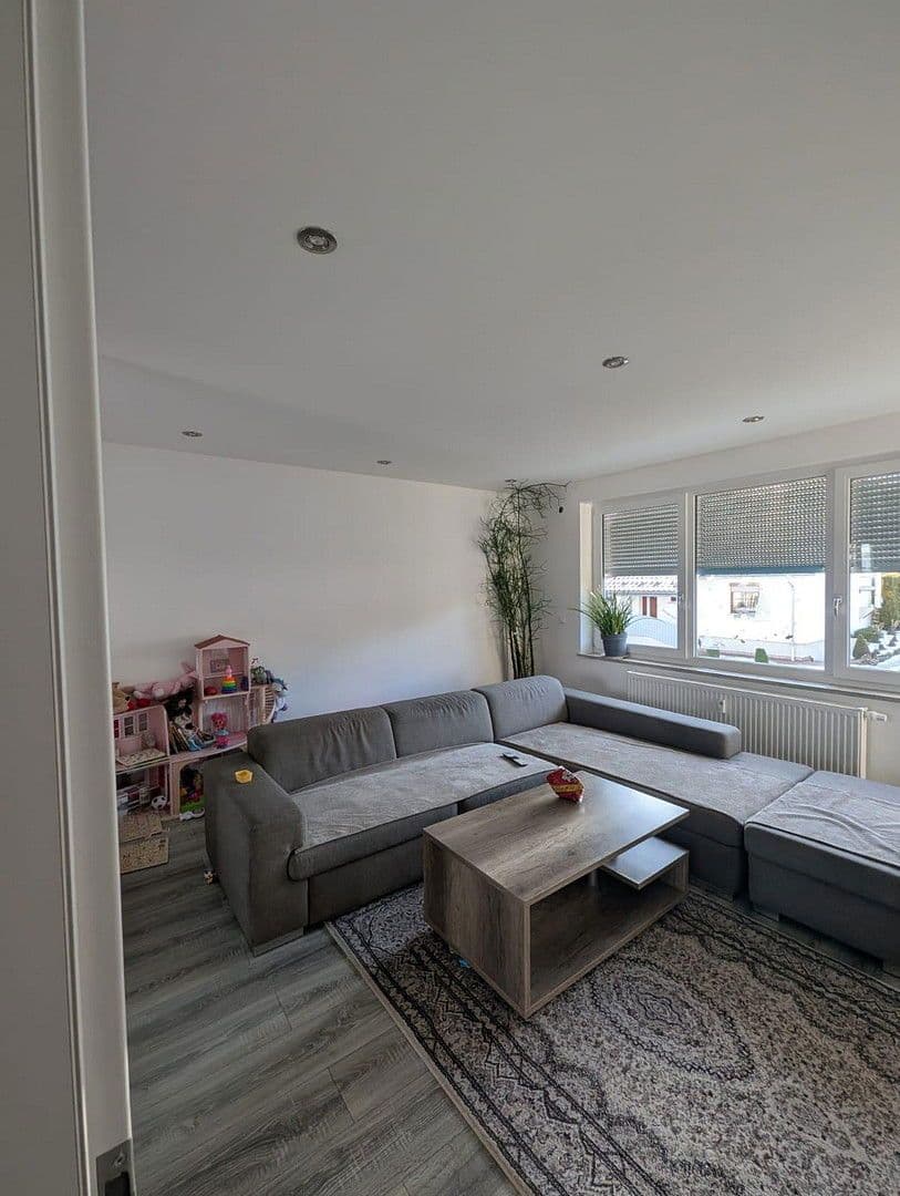 Prodej bytu 2+1 65 m², Bühlbergstraße 30, Giengen an der Brenz, Bádensko-Württembersko Prodej bytu 2+1 65 m², Bühlbergstraße 30, Giengen an der Brenz, Bádensko-Württembersko