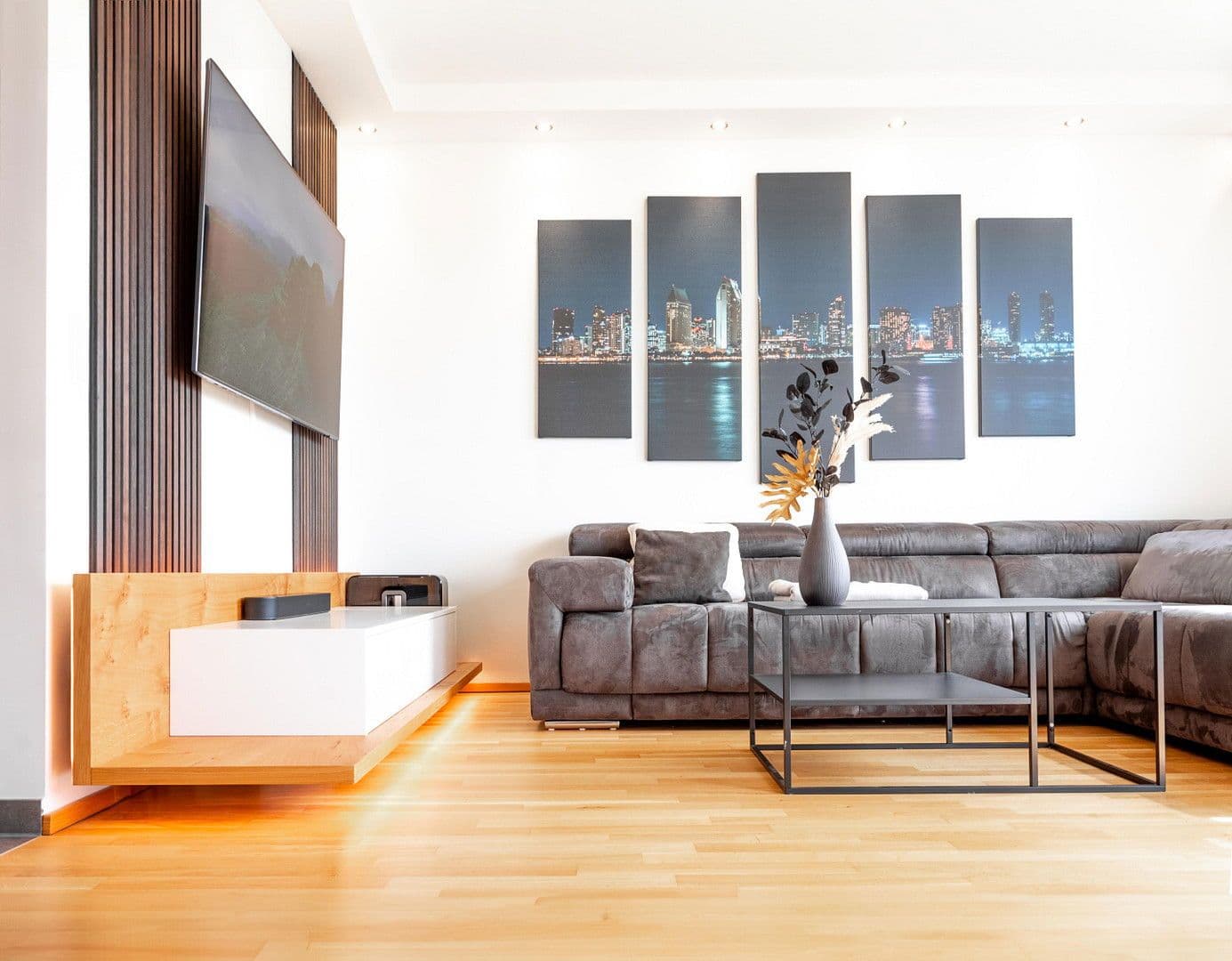 Pronájem bytu 4+1 108 m², Zimmererstr. 16, Augsburg, Bavorsko Pronájem bytu 4+1 108 m², Zimmererstr. 16, Augsburg, Bavorsko