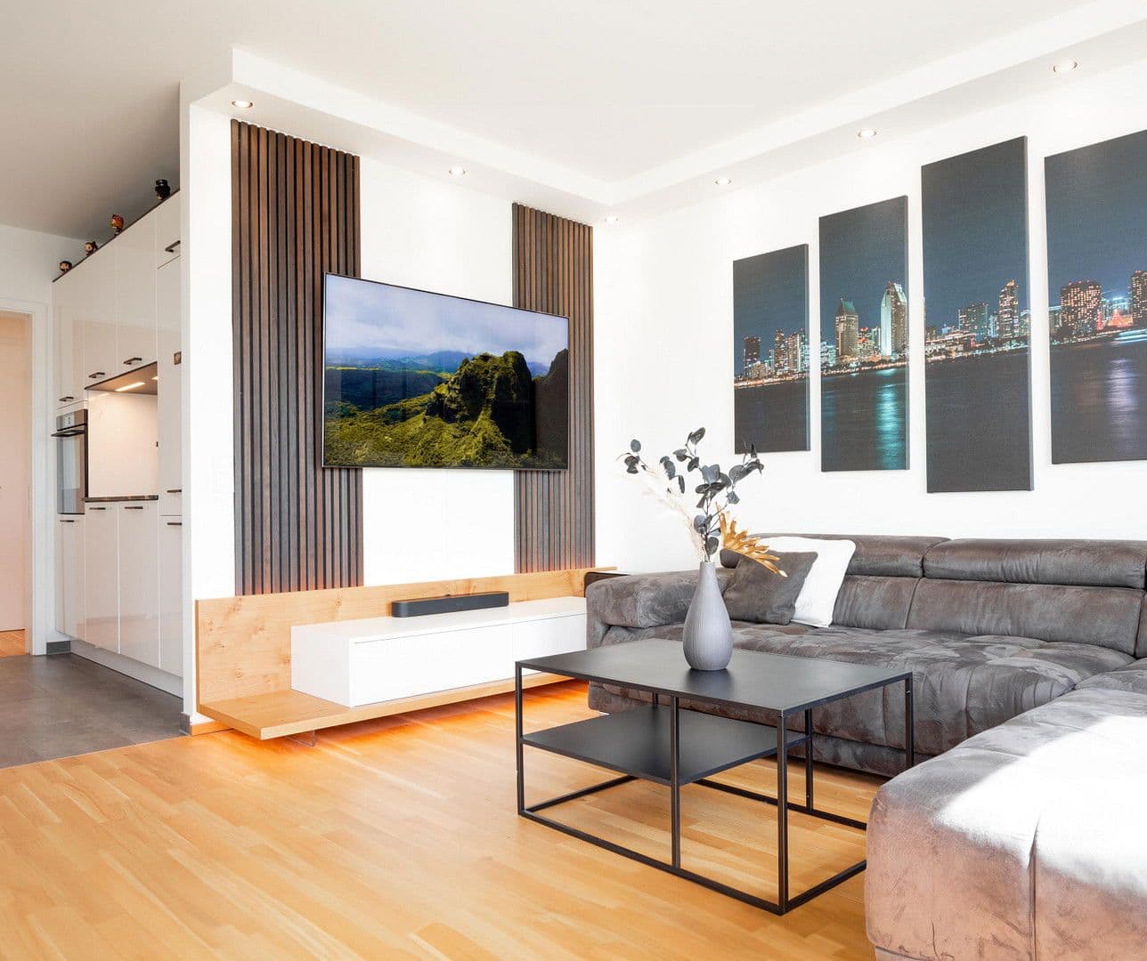 Pronájem bytu 4+1 108 m², Zimmererstr. 16, Augsburg, Bavorsko Pronájem bytu 4+1 108 m², Zimmererstr. 16, Augsburg, Bavorsko