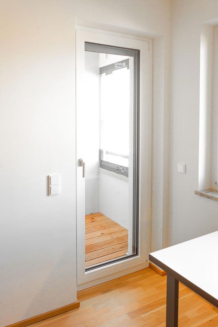 Pronájem bytu 4+1 108 m², Zimmererstr. 16, Augsburg, Bavorsko Pronájem bytu 4+1 108 m², Zimmererstr. 16, Augsburg, Bavorsko
