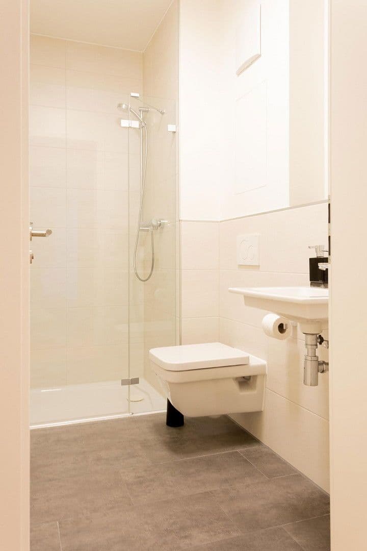 Pronájem bytu 4+1 108 m², Zimmererstr. 16, Augsburg, Bavorsko Pronájem bytu 4+1 108 m², Zimmererstr. 16, Augsburg, Bavorsko